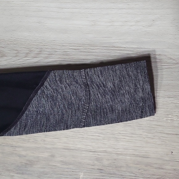 🛍Athleta Womens XS Relay Tight‎ 2.0 Heather Grey Leggings Stretch Athletic Gym - Picture 9 of 9